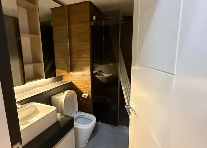 Apartment 2br Near Bay Moa L Airport With Free Use Of Pool L 4 Ppl Manila