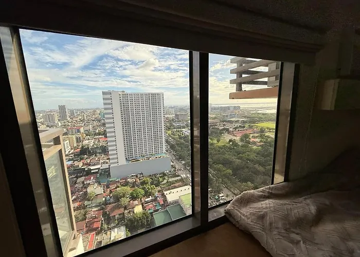 Apartment 2br Near Bay Moa L Airport With Free Use Of Pool L 4 Ppl *